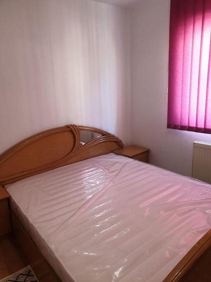 Apartament cu 2 camere semidecomandat în Lipovei