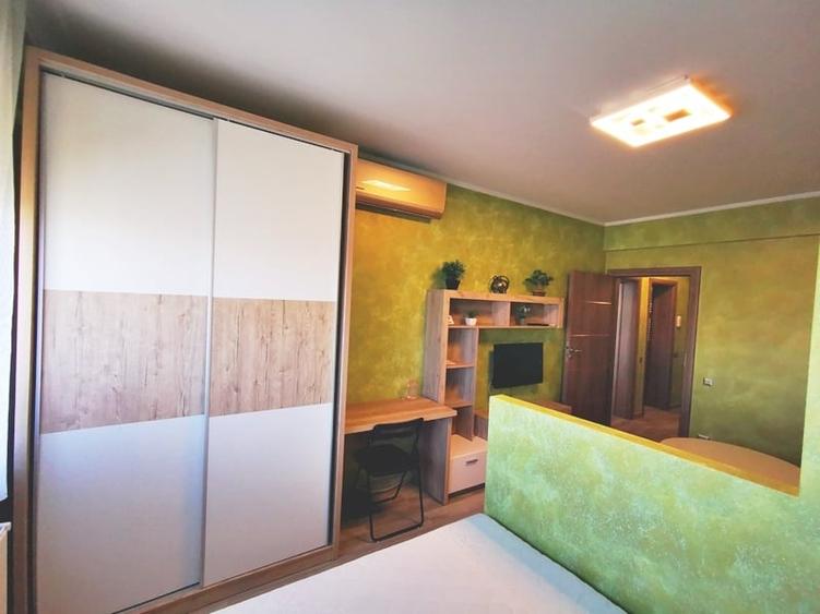 Garsonieră decomandată în Politehnica