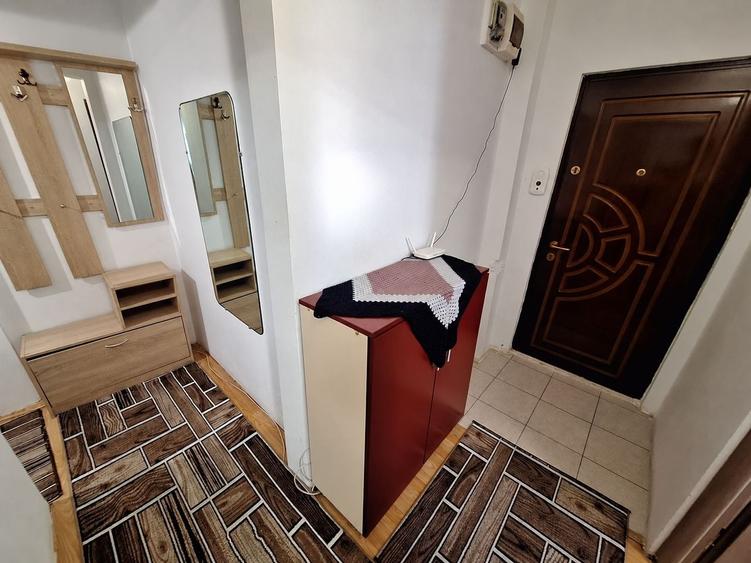 Apartament cu 2 camere decomandat în Zorilor