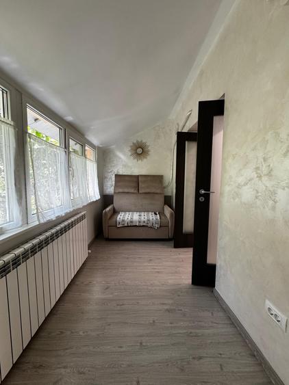 Apartament cu 2 camere decomandat în Podul de Fier