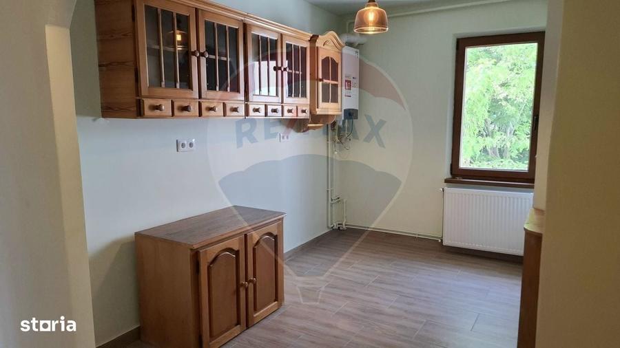 Apartament cu 3 camere în Tudor