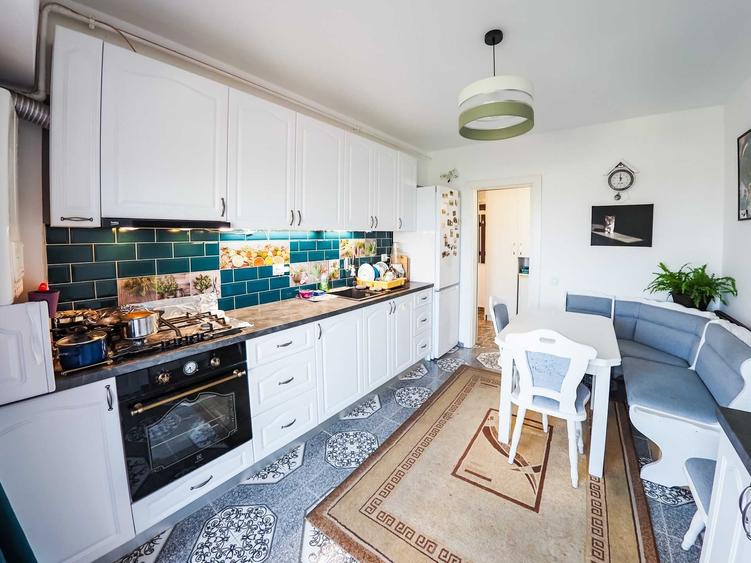 Apartament cu 2 camere decomandat în Apahida