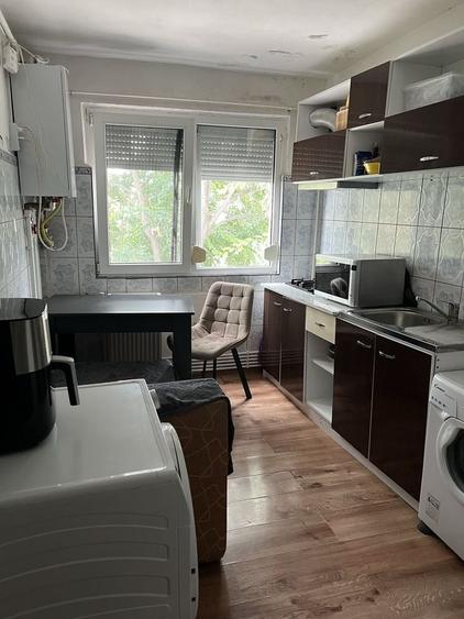 Garsonieră semidecomandată în Micro 40