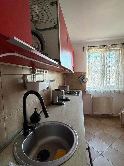 Apartament cu 2 camere semidecomandat în Tineretului