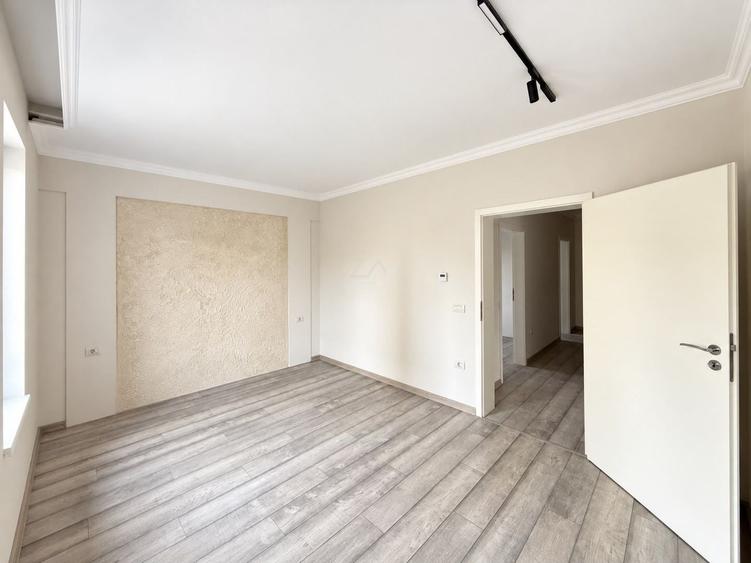 Apartament cu 2 camere decomandat în Giroc