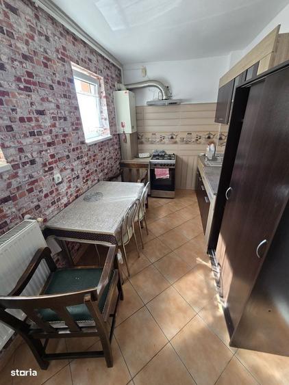 Apartament cu 2 camere decomandat în Florești
