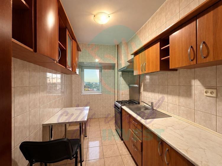 Apartament cu 3 camere decomandat, mobilat în Unirii