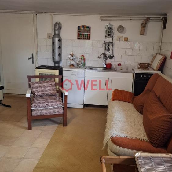 Casă individuală cu 10 camere cu Teren 1200 Mp în Sângeorgiu de Pădure