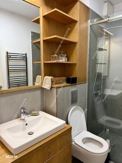 Apartament cu 3 camere, mobilat în Central