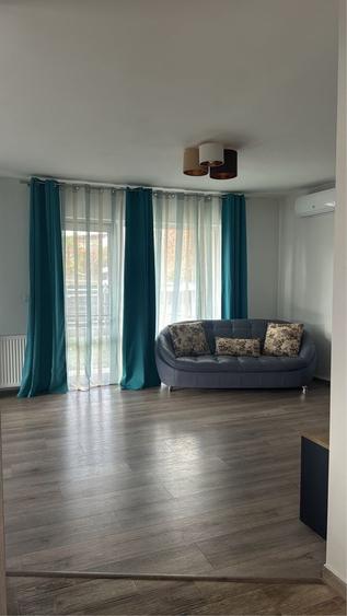 Casă cu 3 camere în Central