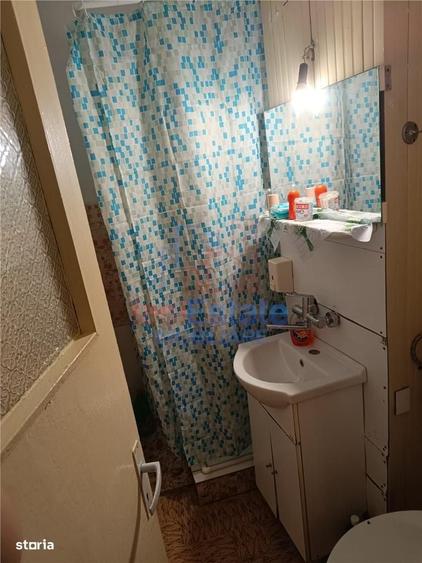 Apartament cu 3 camere semidecomandat în Zimbru
