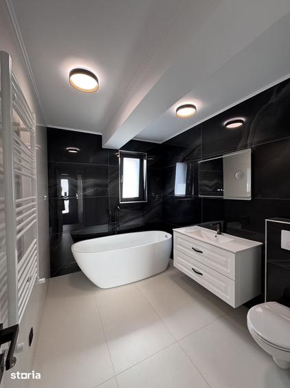 Casă cu 4 camere cu Teren 330 Mp în Central