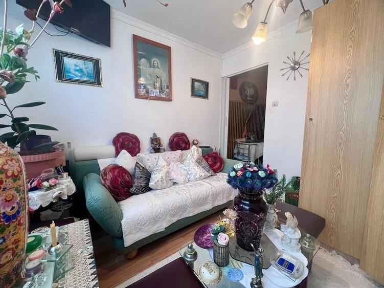 Apartament cu 2 camere decomandat în Bejan