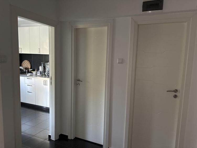 Apartament cu 2 camere semidecomandat în Aviației
