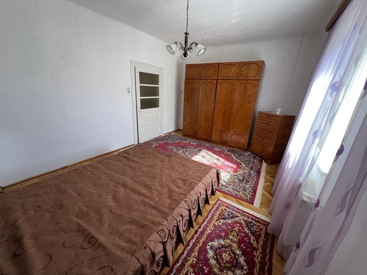 Casă individuală cu 4 camere cu Teren 237 Mp în Reșița