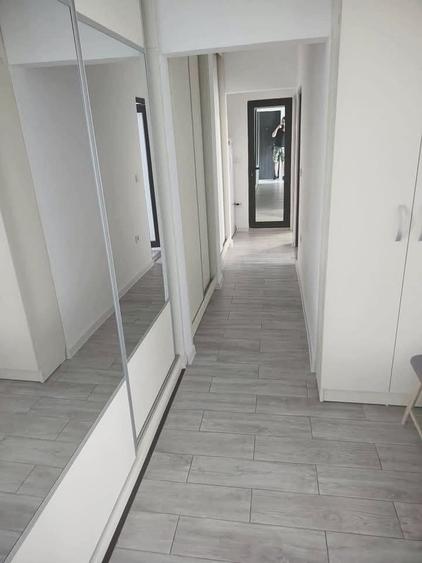 Apartament cu 3 camere în Buzaului
