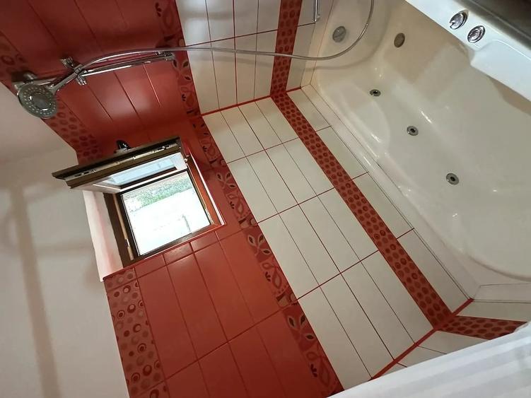 Apartament cu 2 camere semidecomandat în Complex Studențesc