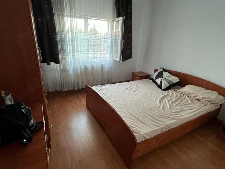 Apartament cu 2 camere decomandat în Micro 12