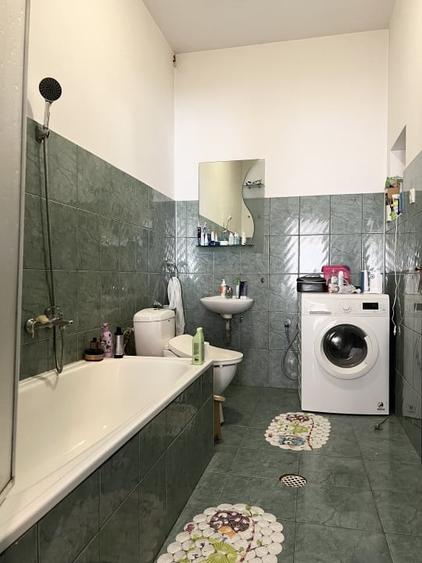 Apartament cu 4 camere semidecomandat, mobilat în Elisabetin