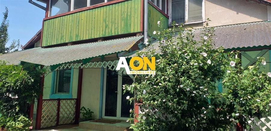 Casă individuală cu 3 camere cu Canalizare în Cetate