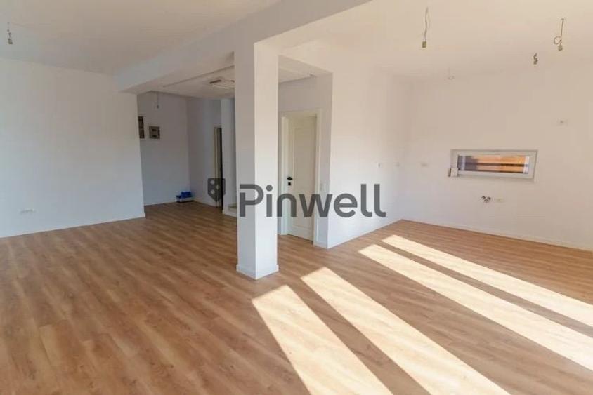 Casă individuală cu 4 camere cu Canalizare în Tunari