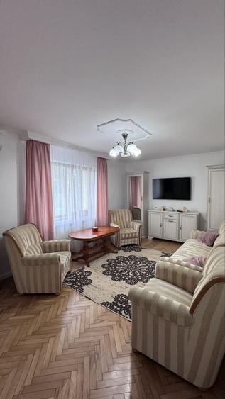 Apartament cu 3 camere în Central