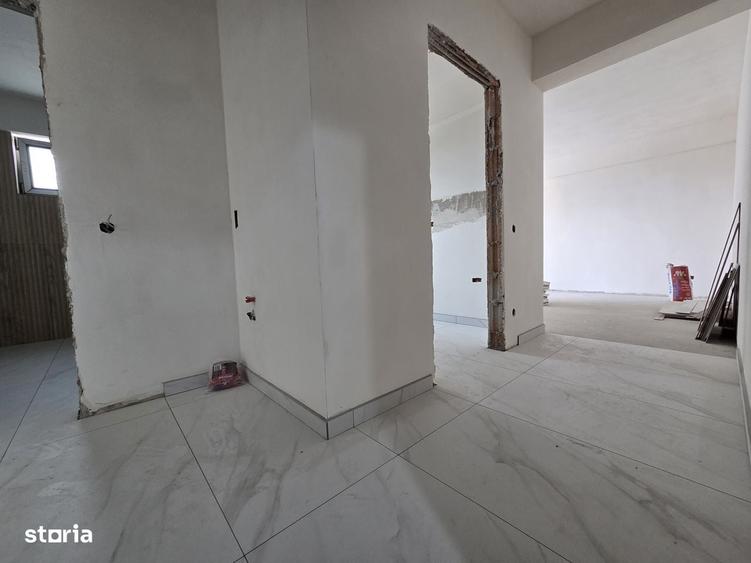 Apartament cu 2 camere semidecomandat în Măgurele