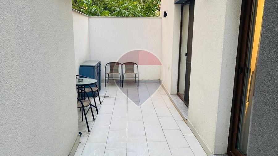 Apartament cu 2 camere semidecomandat, mobilat în Bucureștii Noi