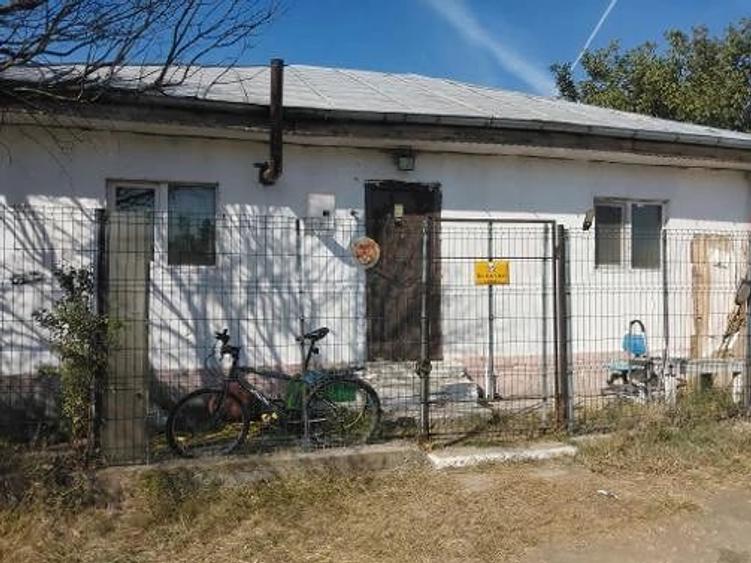 Casă cu Teren 140 Mp în Rahova