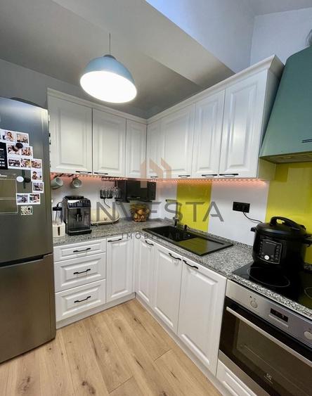 Apartament cu 4 camere semidecomandat, mobilat în Bună Ziua