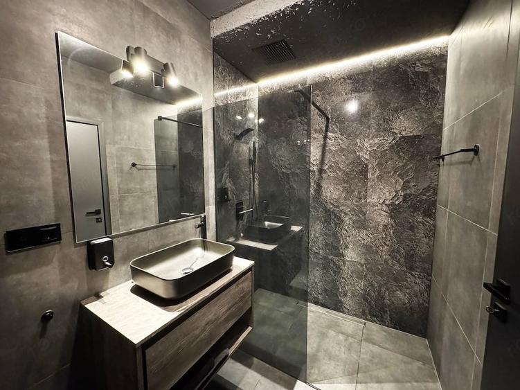 Apartament cu 3 camere decomandat în Nord