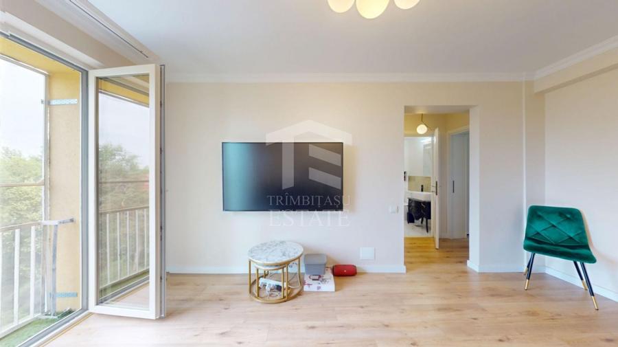 Apartament cu 3 camere semidecomandat, mobilat în Basarabia