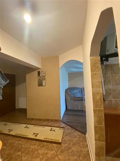 Apartament cu 3 camere decomandat, mobilat în Păcurari