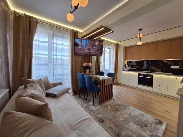 Apartament cu 2 camere semidecomandat, mobilat în Florești — fotografia 1