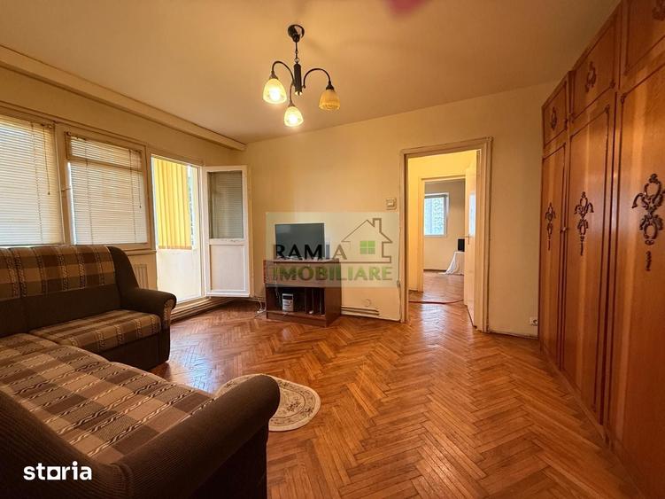 Apartament cu 2 camere semidecomandat în Centrul Istoric