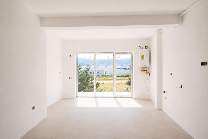 Apartament cu 2 camere decomandat în Cristian