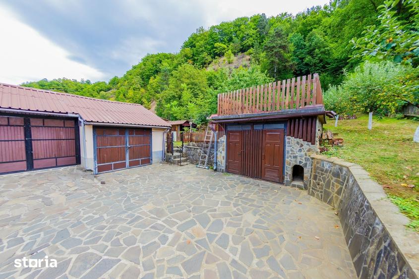 CASA cu TEREN generos , in linistea naturii - 6