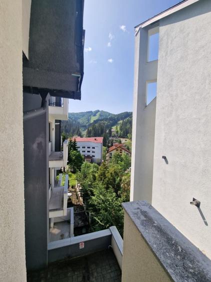 Apartament cu 2 camere semidecomandat în Clăbucet