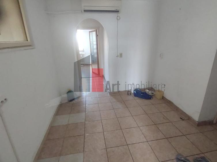 Apartament cu 2 camere decomandat în Lujerului