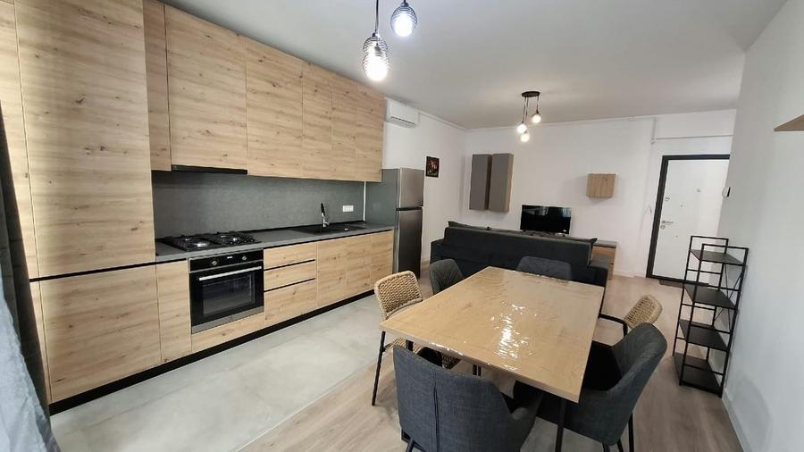 Apartament cu 2 camere semidecomandat, mobilat în Virtuții