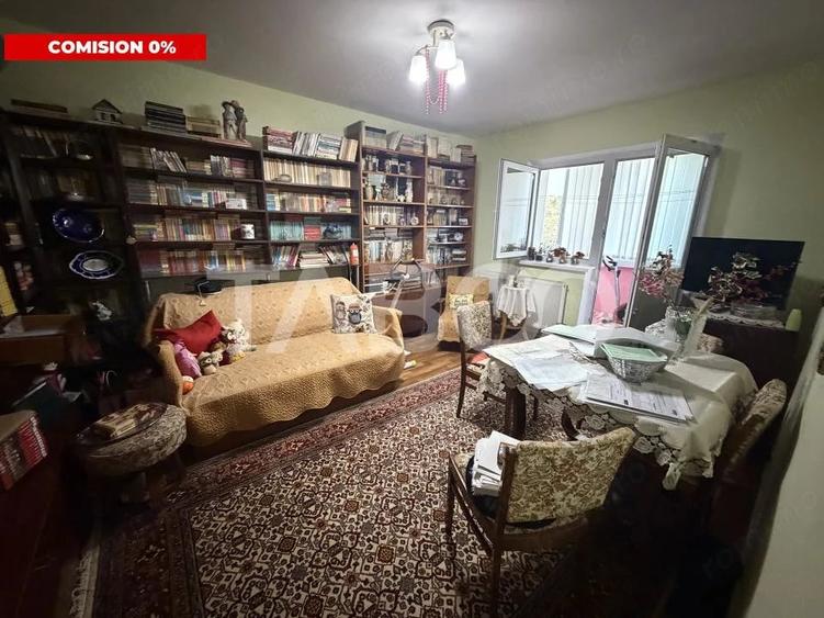 Apartament cu 3 camere decomandat în Central