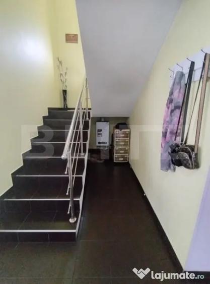 Casă cu 5 camere cu Teren 462 Mp în Malu Mare