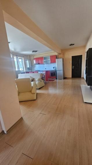 Apartament cu 2 camere semidecomandat în Florești