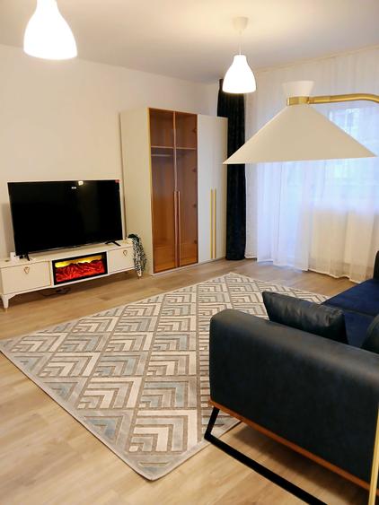 Apartament cu 2 camere semidecomandat în Exterior Vest