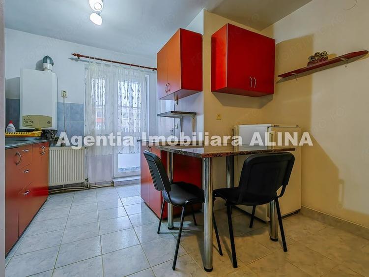 Apartament cu 2 camere decomandat în Piața Centrală