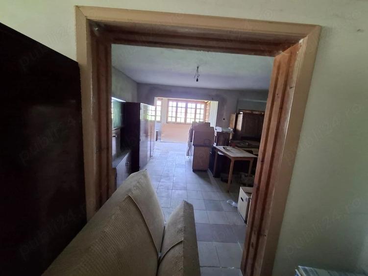 Casă cu Teren 4500 Mp în Central