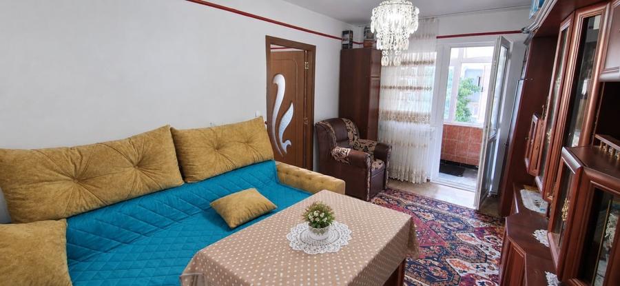 Apartament 3 camere, 65 mp, etaj 2, centrală proprie, Bals - 2
