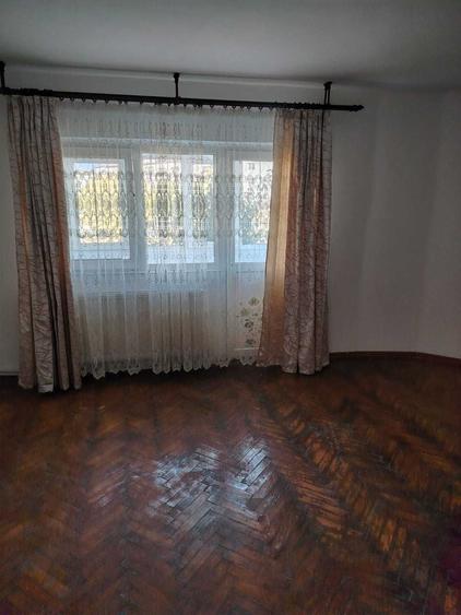 Apartament cu 2 camere semidecomandat în Exterior Vest