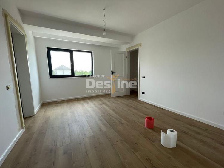 Casă individuală cu 4 camere cu Teren 400 Mp în Rahova