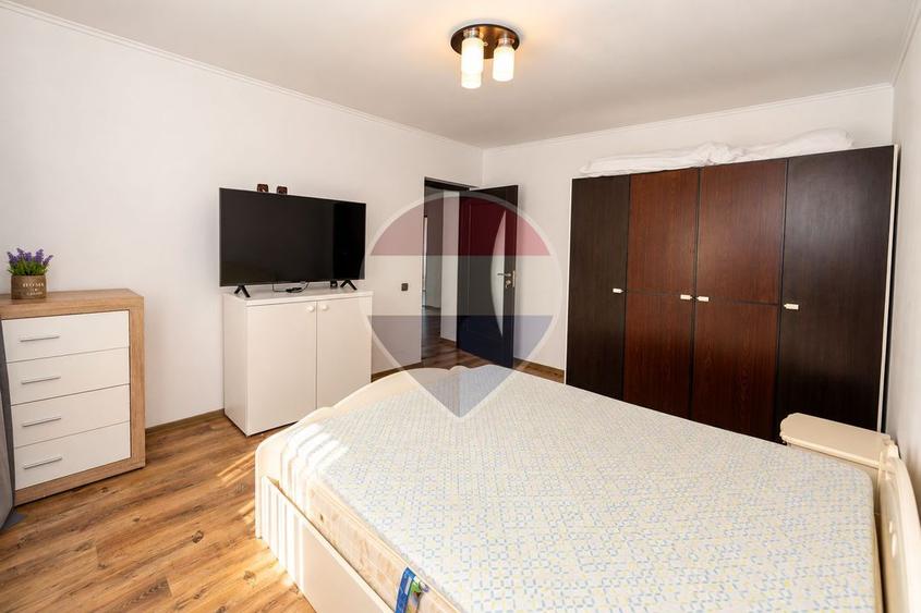 Apartament cu 2 camere decomandat, mobilat în Est